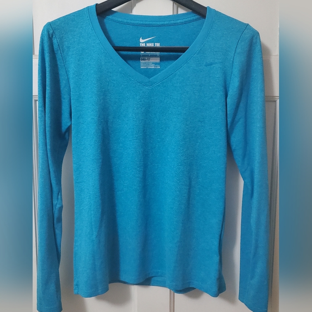 Nike V-Neck Tee - Picture 1 of 4